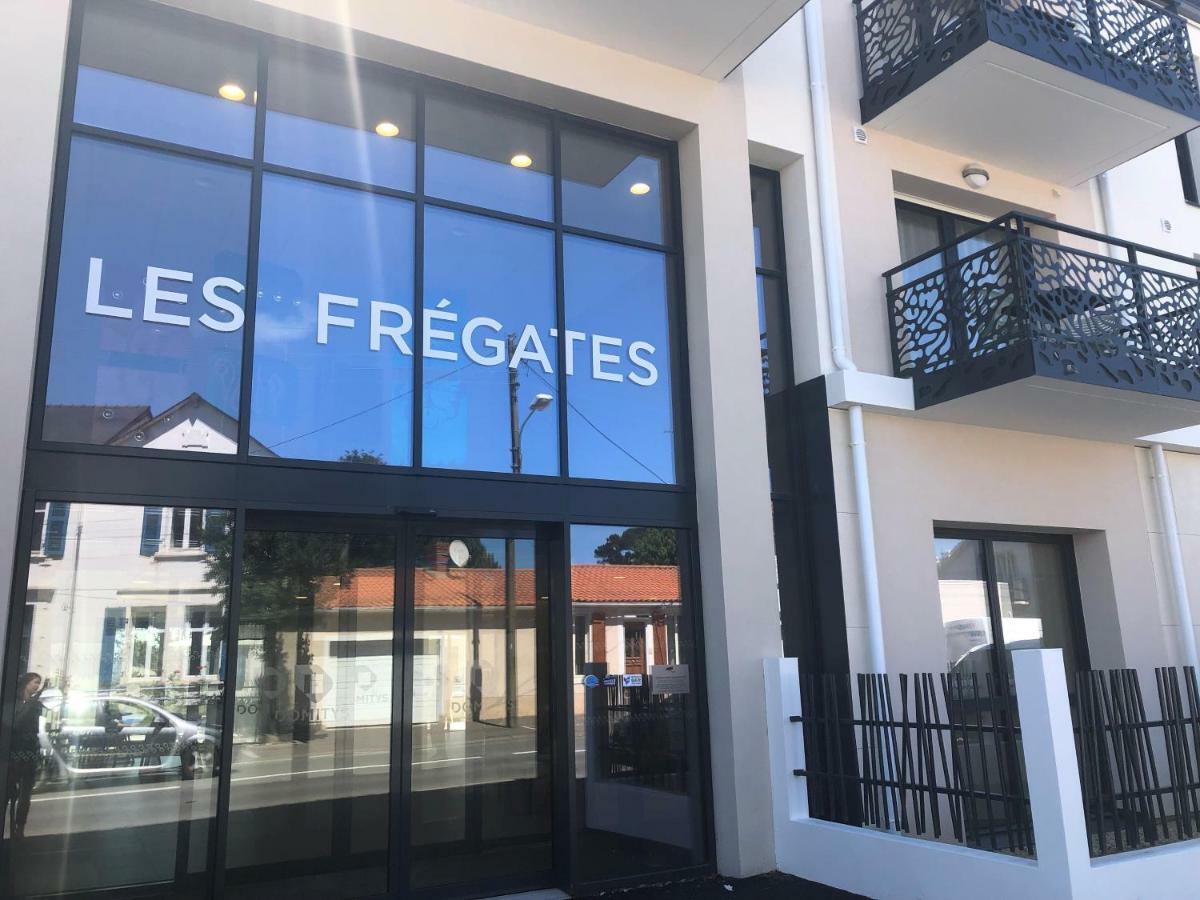 Domitys Les Fregates Aparthotel Les Sables-d'Olonne Exterior photo